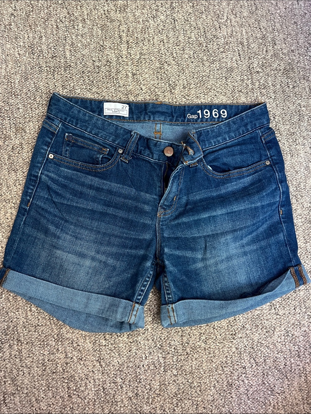 GAP Women's Mid Wash Blue Denim Rolled-Cuff Shorts